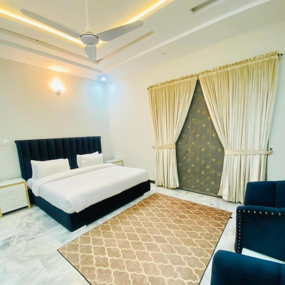 Homey Islamabad Esterno foto